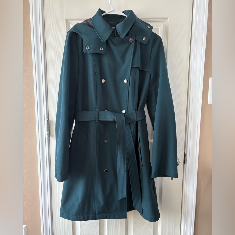 Calvin Klein Quick Dry Coat - L